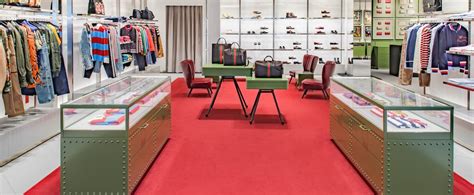 Gucci outlet toronto